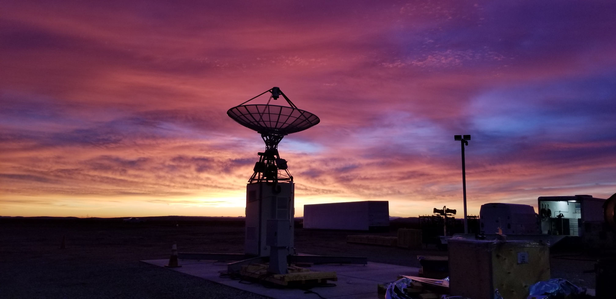 Leaf Space antenna in Mojave